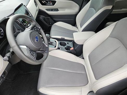Certified 2025 Subaru Forester Limited image 10