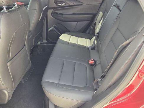 Used 2025 Chevrolet TrailBlazer RS w/ Convenience Package FWD image 10