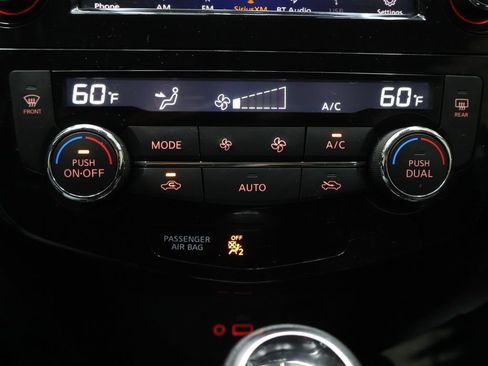 Used 2021 Nissan Rogue Sport SV AWD/4WD image 24