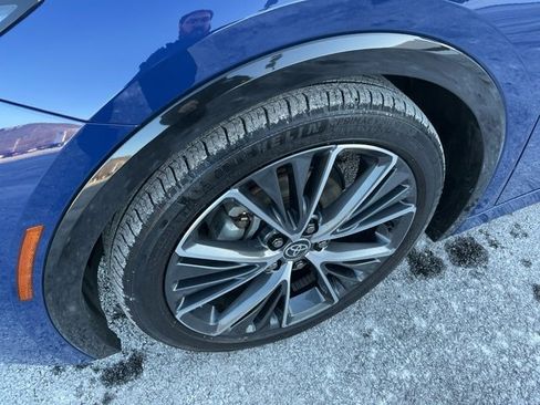 Used 2024 Toyota Prius Limited image 31