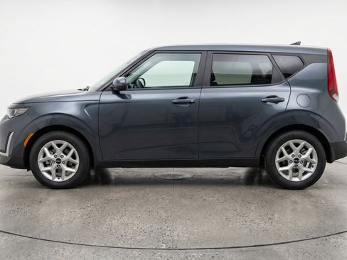 Used 2025 Kia Soul LX w/ LX Technology Package image 5