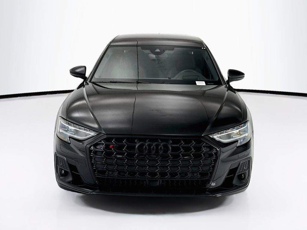 Used 2024 Audi S8 AWD/4WD image 2