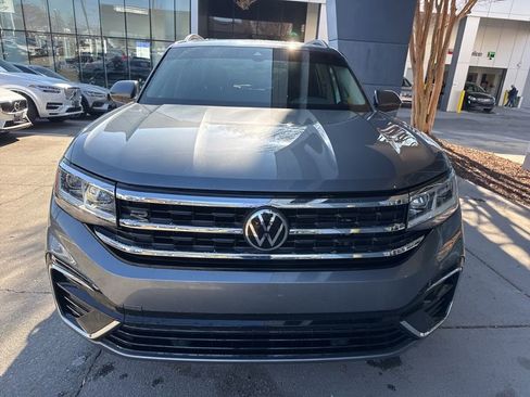 Used 2021 Volkswagen Atlas SEL R-Line image 2