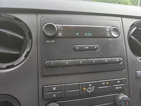 Used 2015 Ford F250 XL RWD image 19