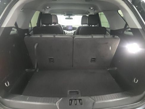 Certified 2023 Ford Explorer XLT w/ Equipment Group 202A AWD/4WD image 12