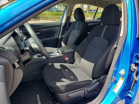 Used 2025 Nissan Sentra SV image 15