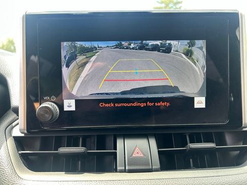 Used 2023 Toyota RAV4 SE AWD/4WD image 30