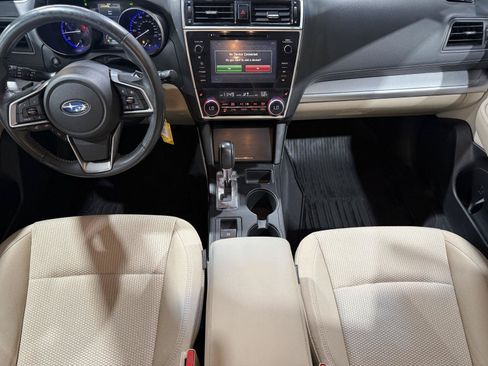 Used 2018 Subaru Outback 2.5i Premium AWD/4WD image 14
