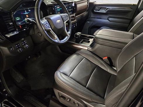 Used 2023 Chevrolet Silverado 1500 LTZ image 10