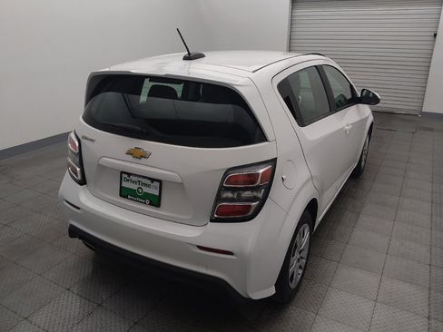 Used 2019 Chevrolet Sonic LT FWD image 7