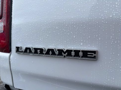 Used 2024 RAM 1500 Laramie AWD/4WD image 15