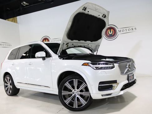 Used 2023 Volvo XC90 B6 Ultimate image 28