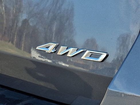 Used 2023 Ford Explorer XLT w/ Equipment Group 202A image 31