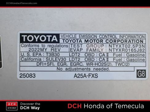 Used 2022 Toyota Venza XLE image 9