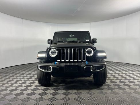 Used 2023 Jeep Wrangler Unlimited Sahara w/ Cold Weather Group image 12