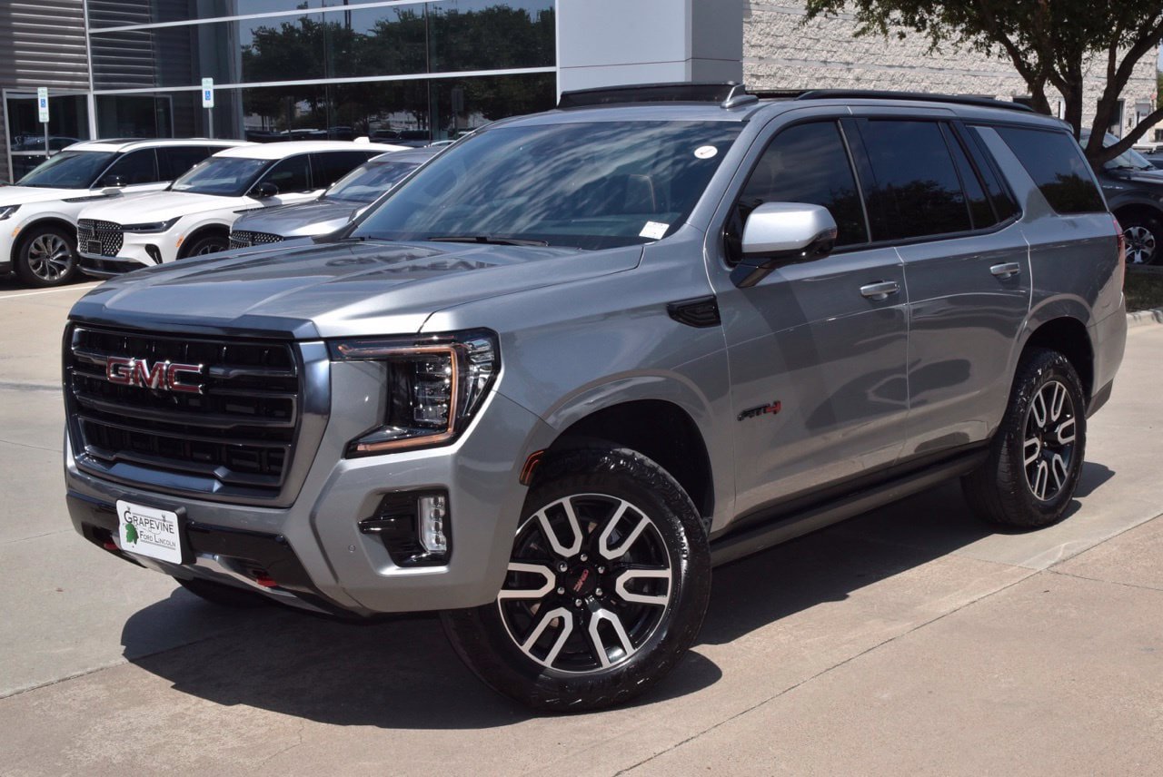 Used 2024 GMC Yukon AT4 w/ Technology Package AWD/4WD image 45