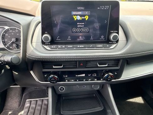 Used 2023 Nissan Rogue SV w/ SV Premium B Package FWD image 29