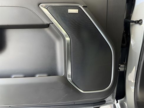 Used 2025 GMC Sierra 1500 SLT w/ SLT Premium Package image 13