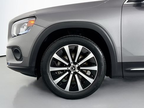 Certified 2023 Mercedes-Benz GLB 250 4MATIC image 12