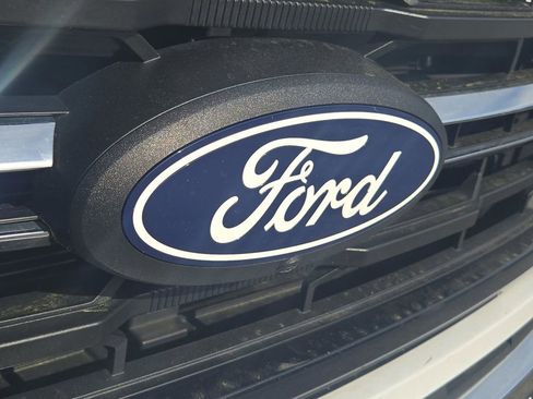 Used 2024 Ford F150 XLT w/ Mobile Office Package image 4