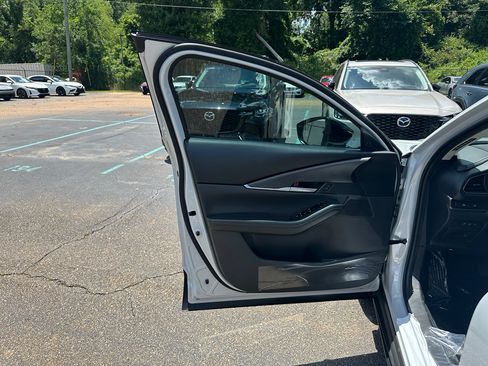 New 2026 MAZDA CX-30 AWD 2.5 S w/ Select Sport Pkg image 6