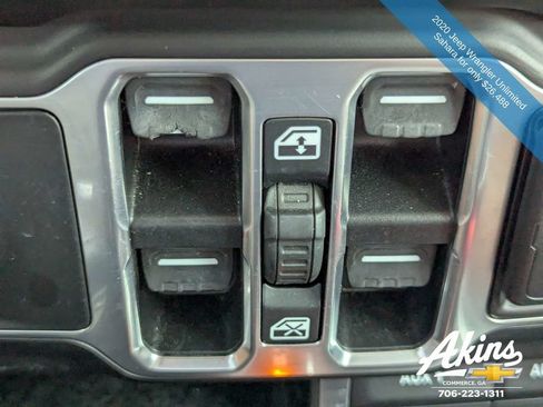 Used 2020 Jeep Wrangler Unlimited Sahara AWD/4WD image 24