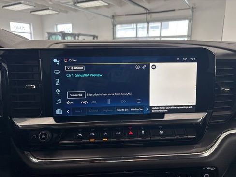 Used 2024 Chevrolet Silverado 1500 High Country w/ High Country Premium Package image 50