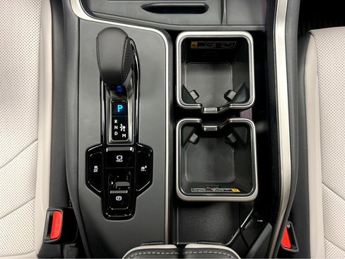 New 2026 Lexus TX 500h AWD image 31