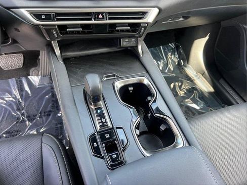 Certified 2025 Lexus RX 350 Premium w/ Accessory Package (Z1) FWD image 32