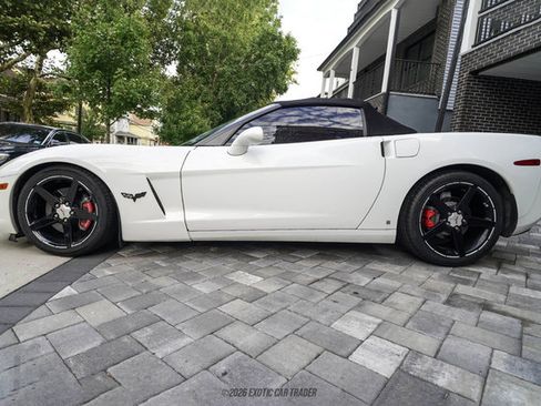 Used 2006 Chevrolet Corvette Convertible w/ Preferred Equipment Group RWD image 15