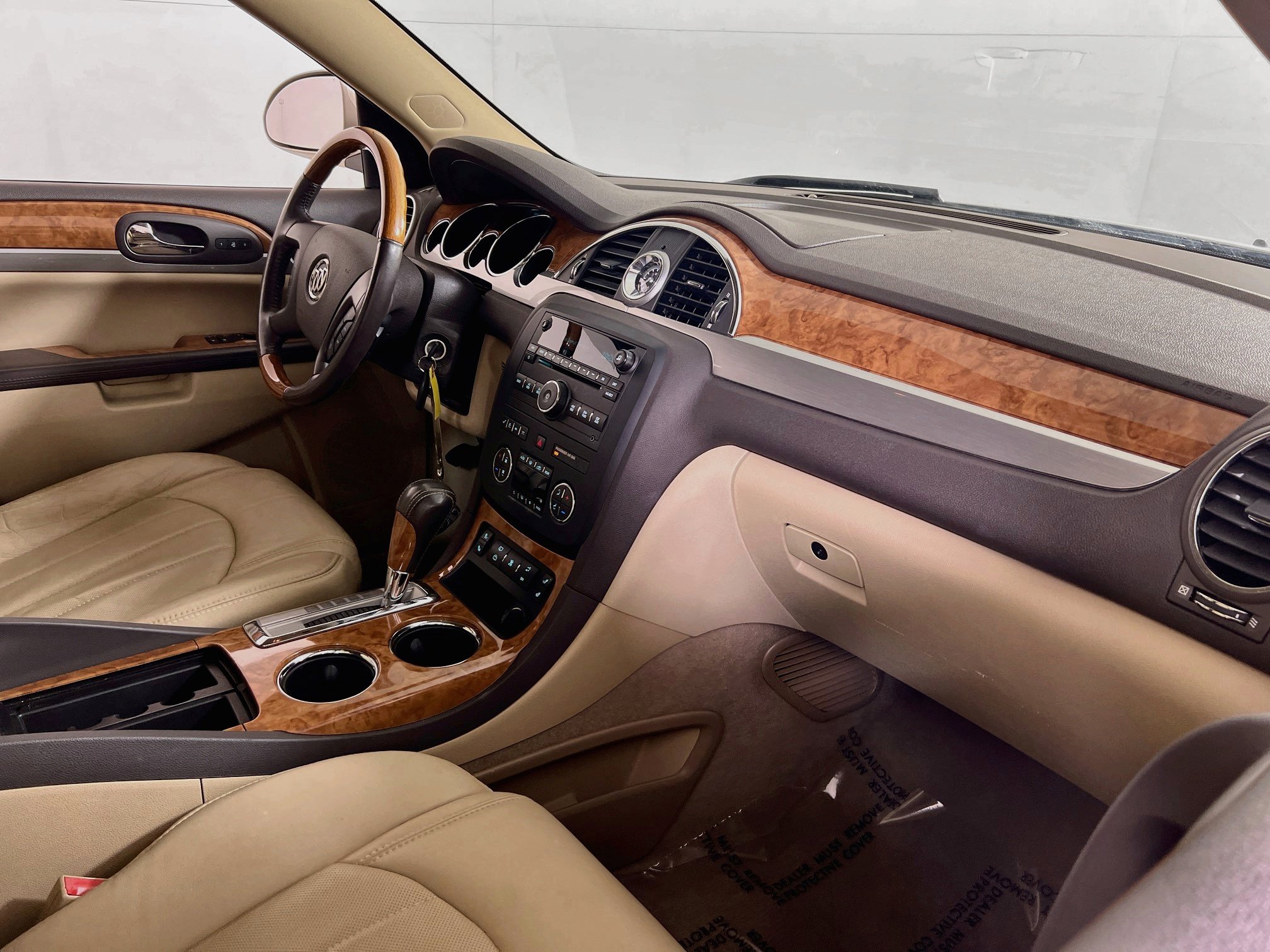 Used 2011 Buick Enclave CXL FWD image 27