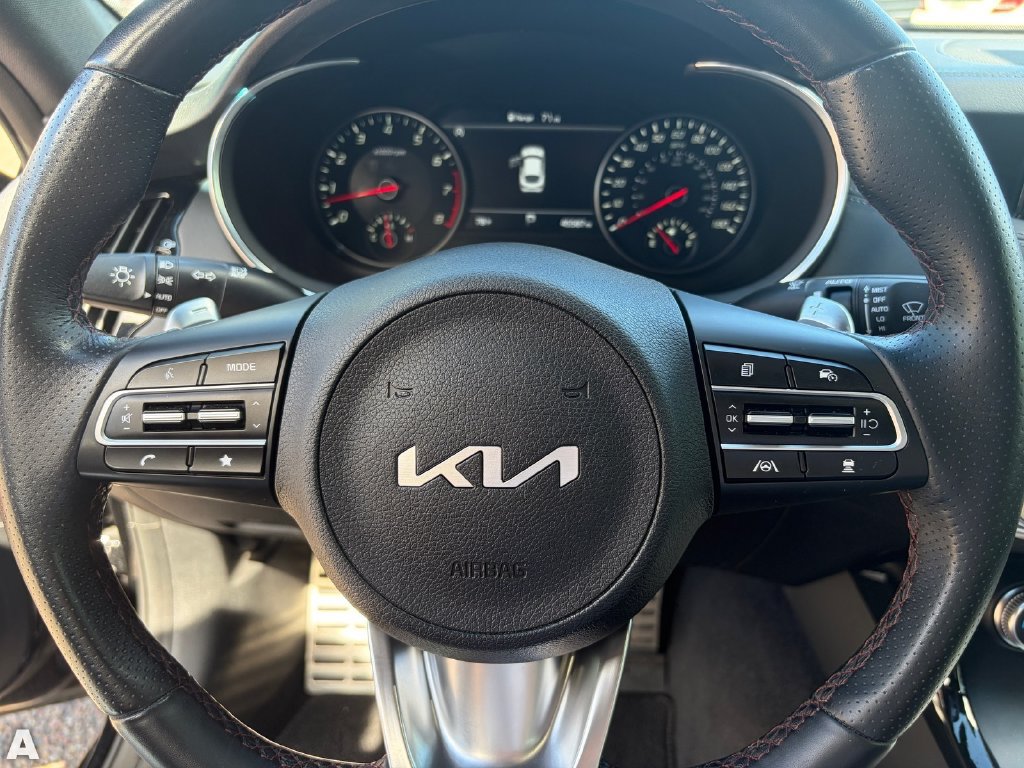 Used 2023 Kia Stinger GT2 w/ Red Interior Color Package RWD image 20