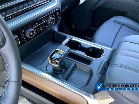 New 2026 Chevrolet Silverado 1500 High Country w/ Technology Package AWD/4WD image 9