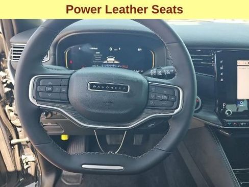 Used 2023 Jeep Wagoneer Series II image 11