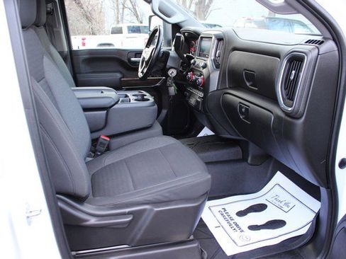 Used 2023 Chevrolet Silverado 2500 LT image 17