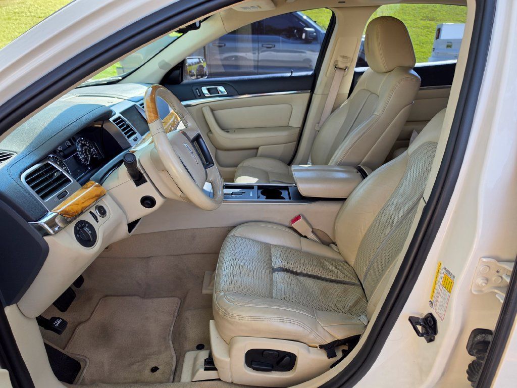 Used 2009 Lincoln MKS FWD image 7