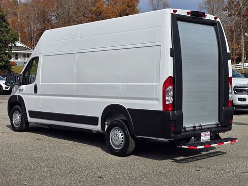 Used 2024 RAM ProMaster 3500 w/ Delivery Van Package image 23