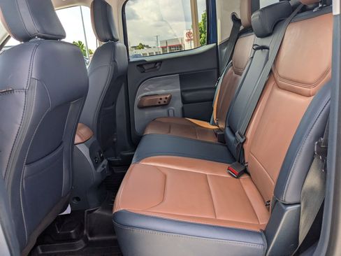 Used 2024 Ford Maverick Lariat w/ FX4 Off-Road Package AWD/4WD image 29
