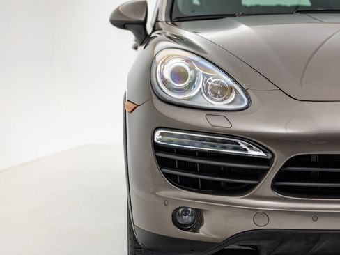 Used 2014 Porsche Cayenne S image 6
