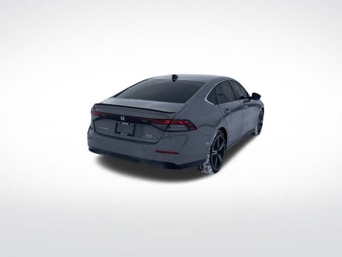 Used 2025 Honda Accord Sport image 5