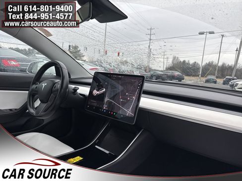Used 2019 Tesla Model 3 Long Range image 33