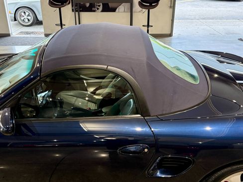Used 2001 Porsche Boxster S image 22