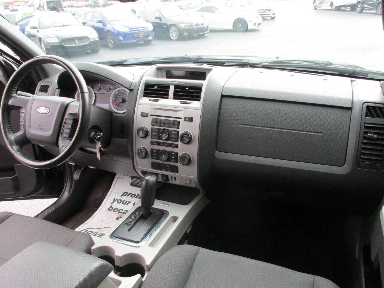 Used 2012 Ford Escape XLT FWD image 13