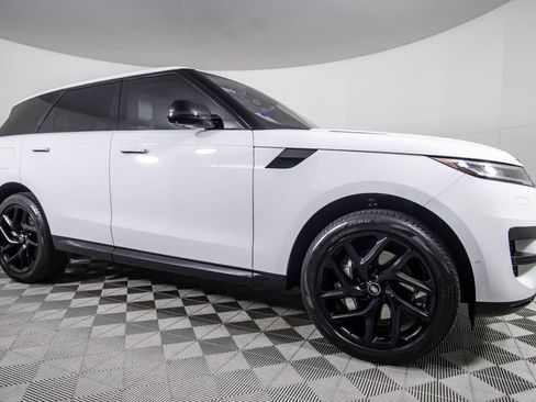 Used 2023 Land Rover Range Rover Sport SE AWD/4WD image 2