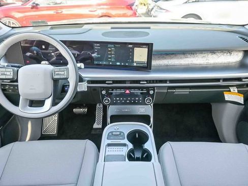 New 2026 Hyundai Ioniq 9 Calligraphy image 14