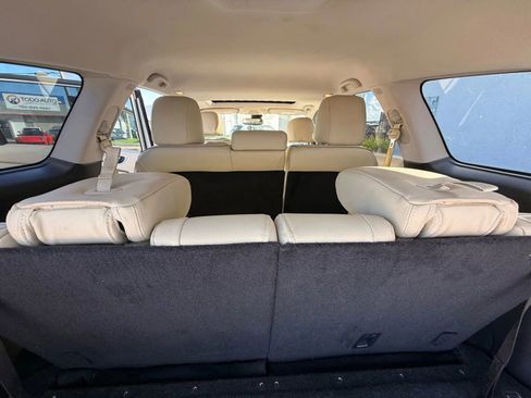 Used 2018 INFINITI QX60 FWD w/ Premium Plus Package image 25