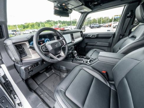 New 2025 Ford Bronco Outer Banks AWD/4WD image 36