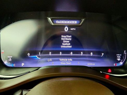 Used 2025 RAM 1500 Laramie image 15