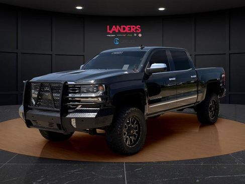 Used 2017 Chevrolet Silverado 1500 LTZ RWD image 1