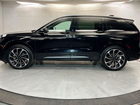 Used 2024 Lincoln Nautilus Black Label AWD/4WD image 2